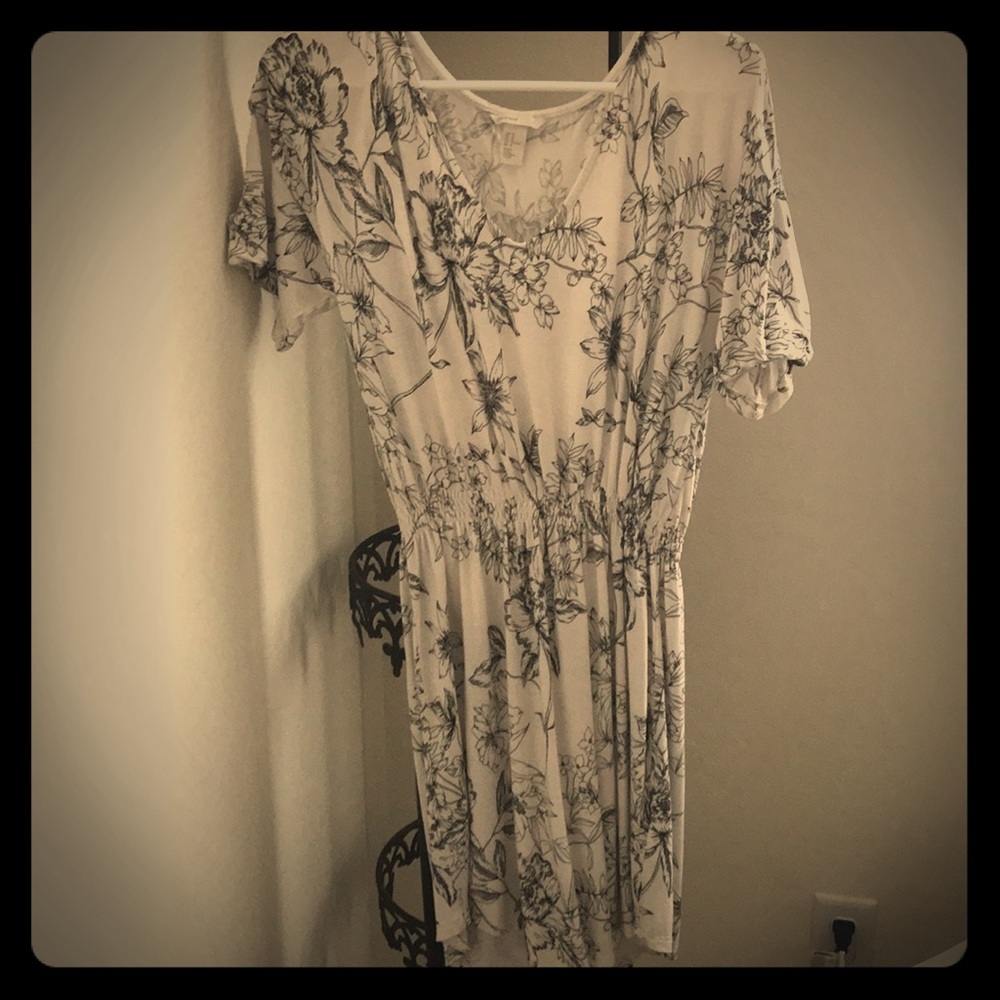 Black and white summer dress